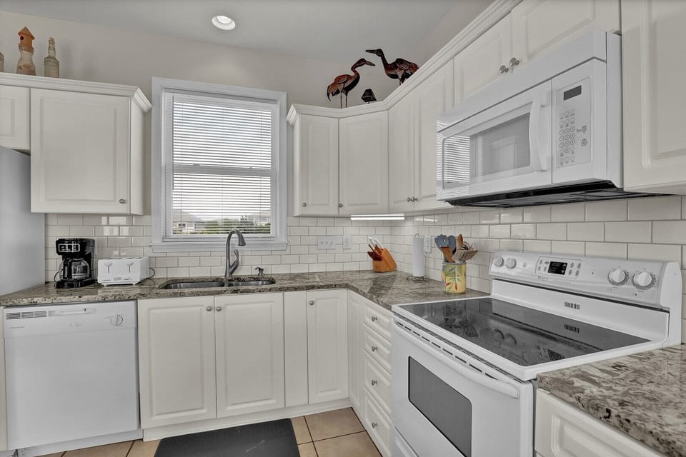 Kitchen (2)