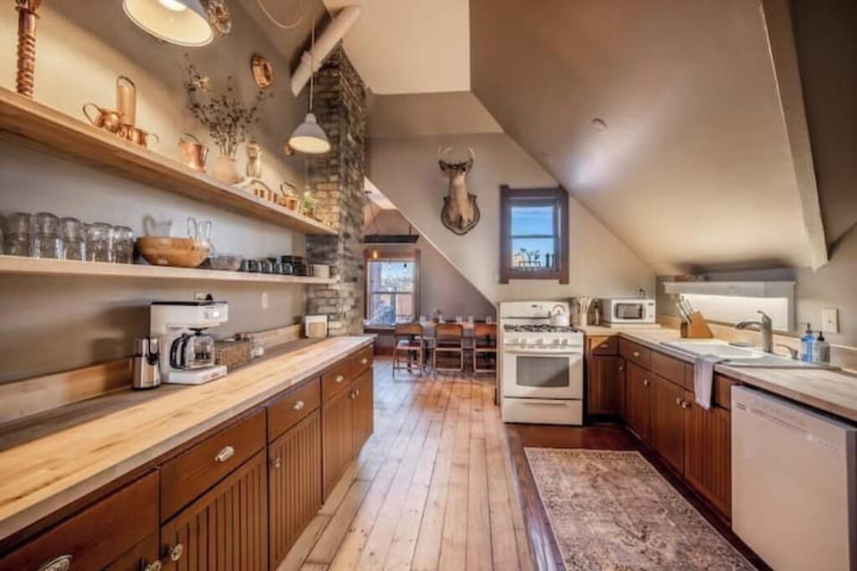 Fully stocked kitchens for preparing large group meals