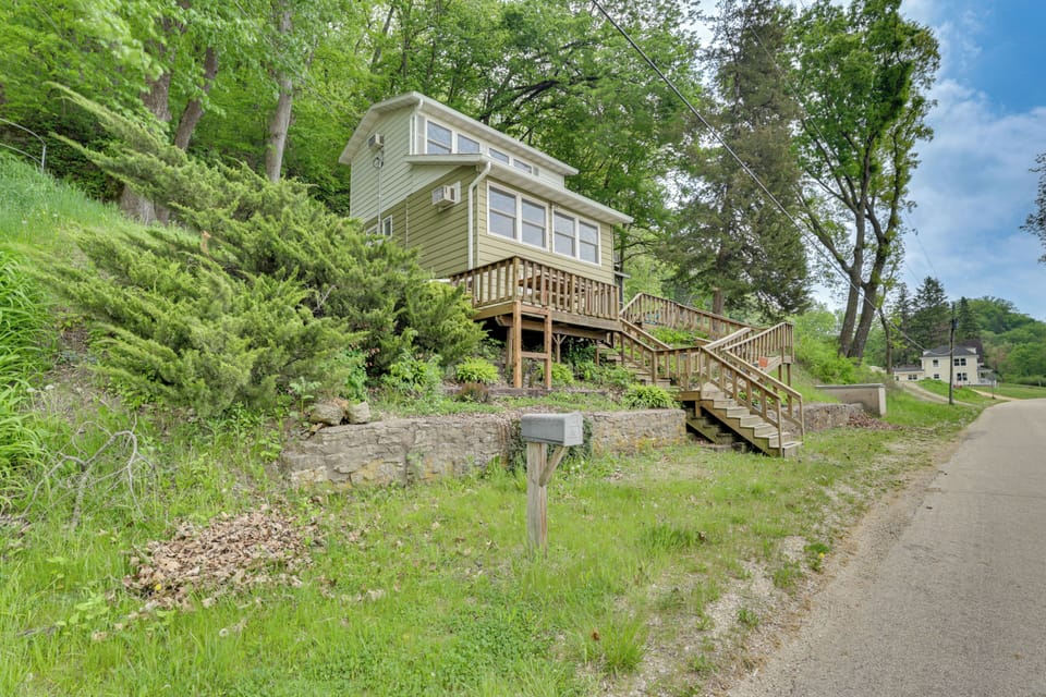 Bagley Vacation Rental | 1BR | 1BA | 1,000 Sq Ft | Stairs to Enter