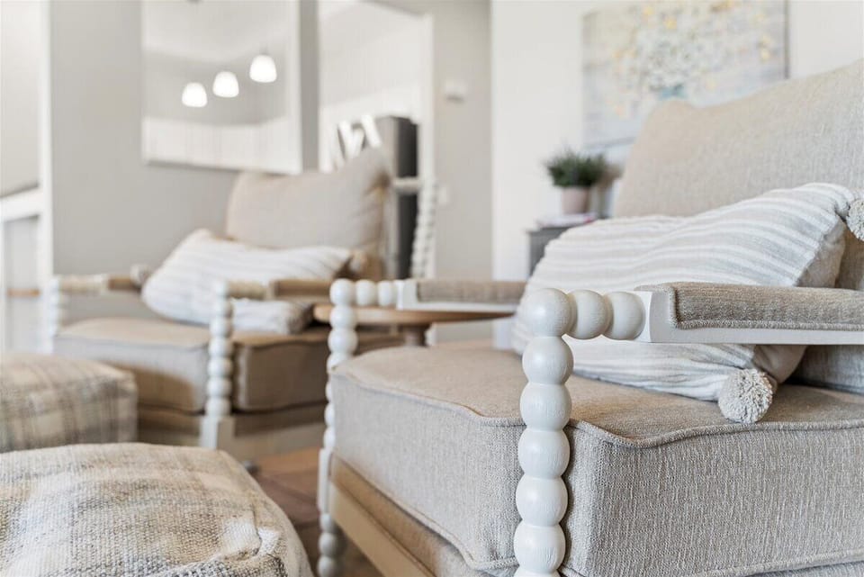 Artful chairs to elevate your imagination.