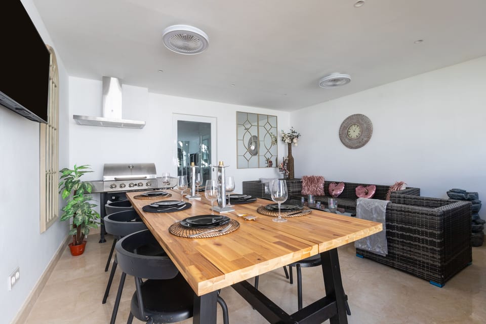BBQ facilities,Area and facilities