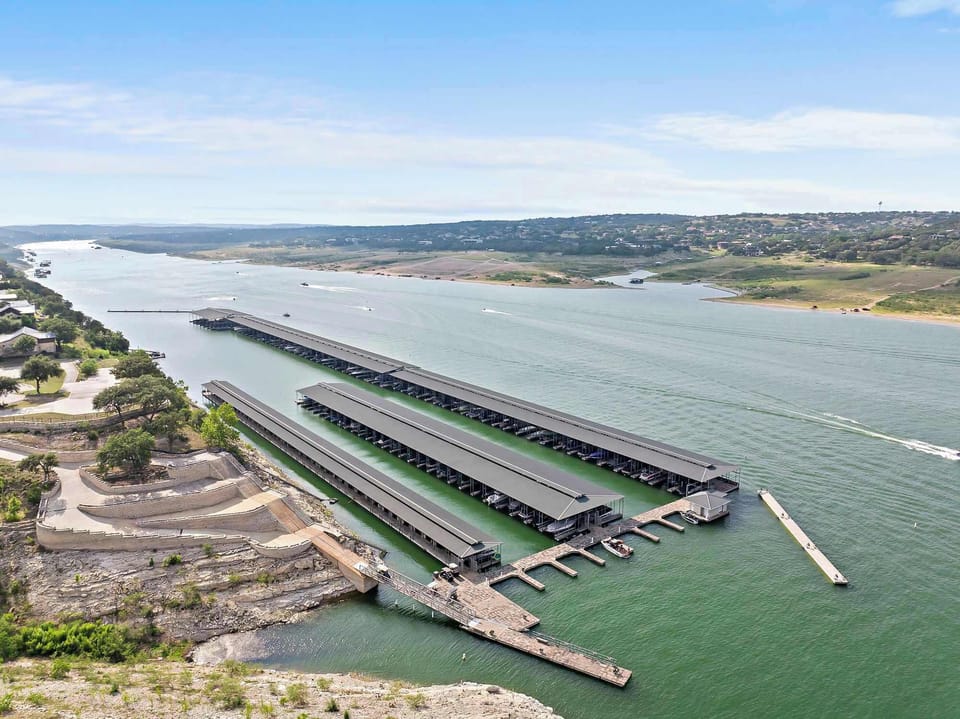 Communal Dock/Marina (Fees may apply)