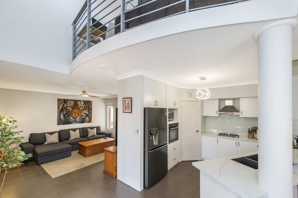 Living Area 1/Kitchen
