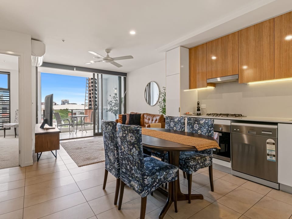Dining Area/Kitchen