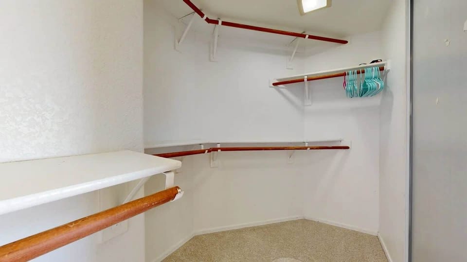 A place for everything and everything in its place – your new favorite closet awaits!