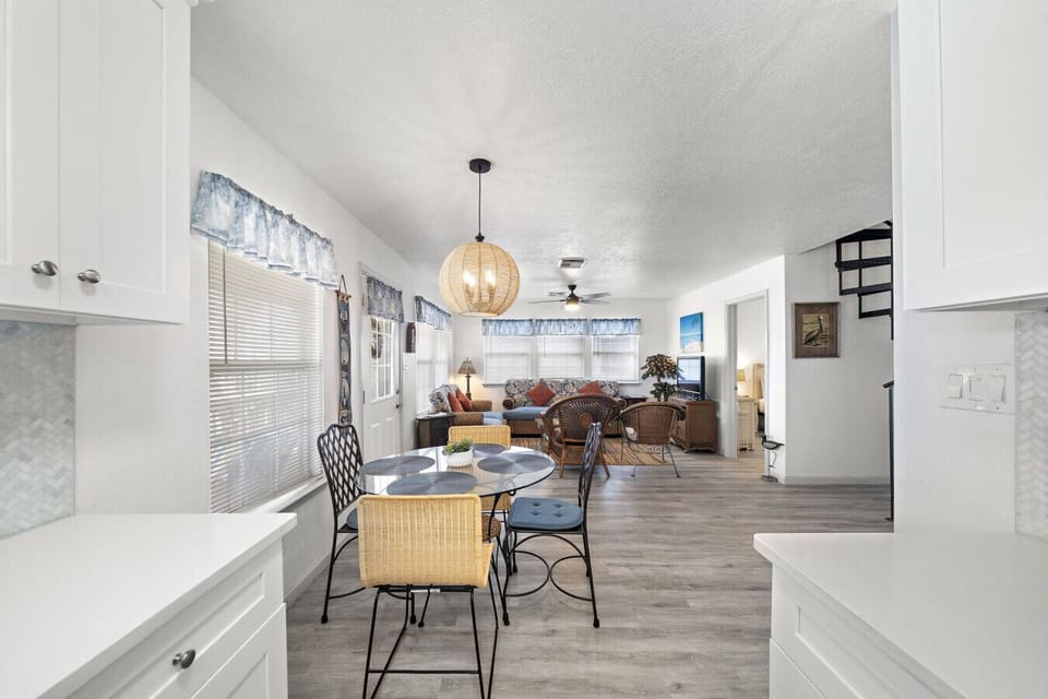 Create lasting memories around the dining table