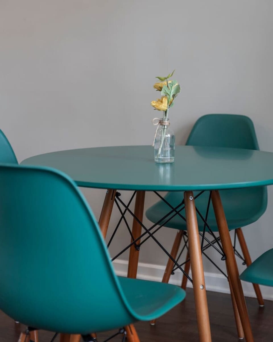 Whether you`re sharing a meal, catching up on work, or enjoying takeout from one of Little Italy`s acclaimed restaurants, the dining table offers a comfortable place to gather.