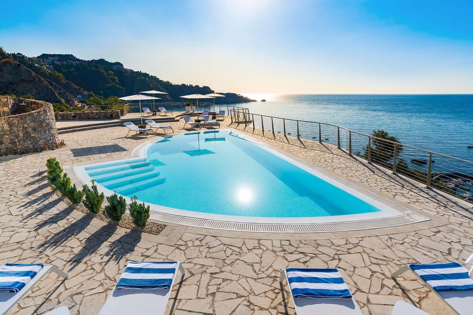 Activities, Balcony / Terrace / Patio, Building Exterior, Facilities, Pool, Spring, Summer