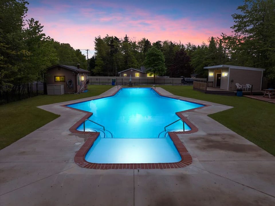 Private Community pool
