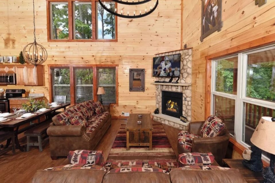Sherwood Love To See You Again's cozy living area