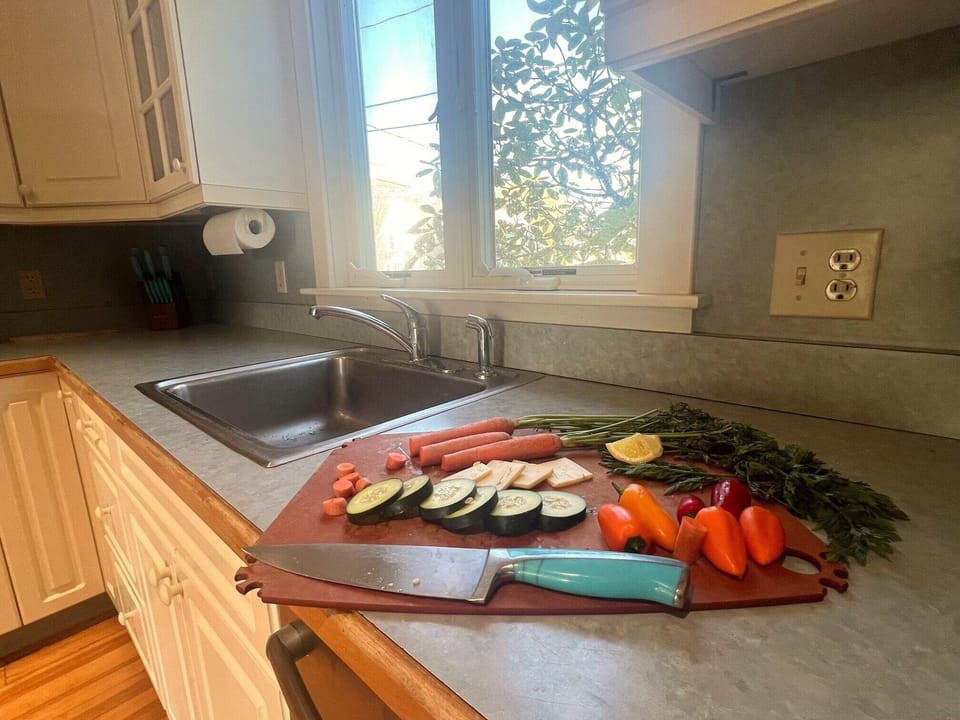 Chop up some snacks in the fully furnished kitchen