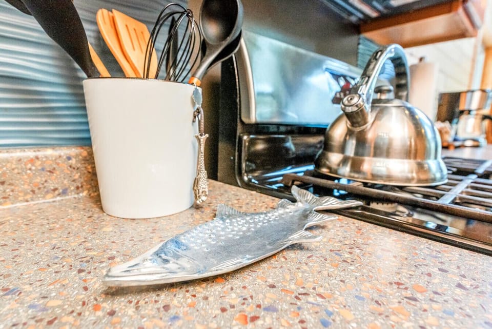 Full kitchen with stove