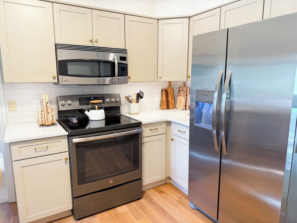 Fully-stocked kitchen