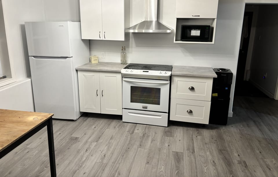Kitchen pic 1