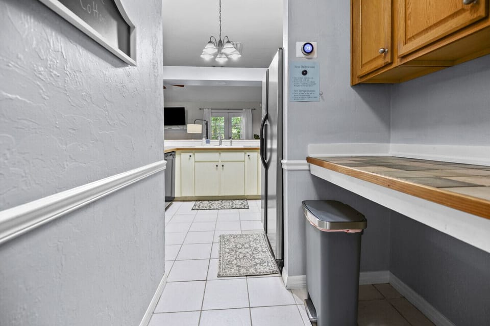 Office Area Between Kitchen and Laundry Room