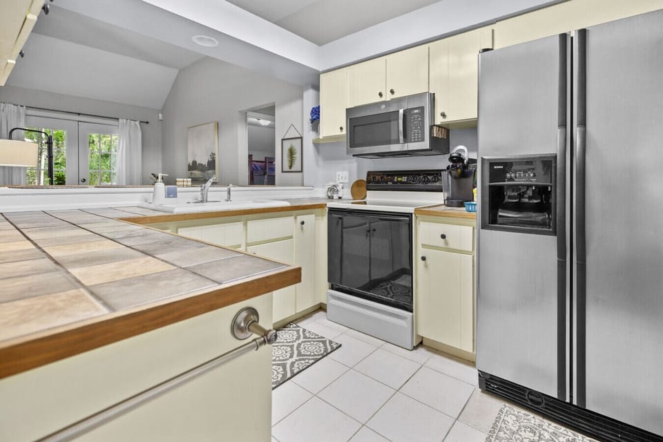 Large Fully Equipped Kitchen - Perfect for a Group