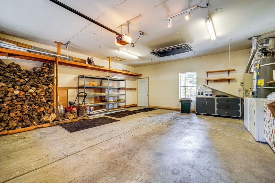Garage | Washer/Dryer | Firewood Provided