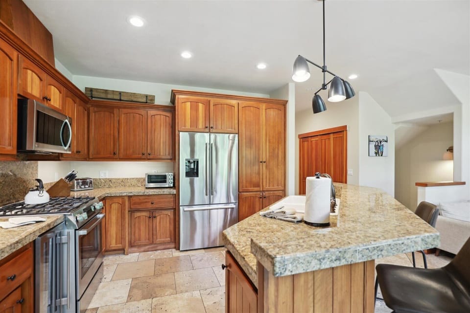 Fully stocked kitchen