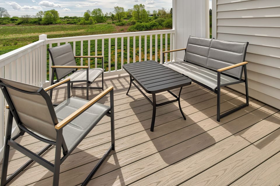Upstairs deck