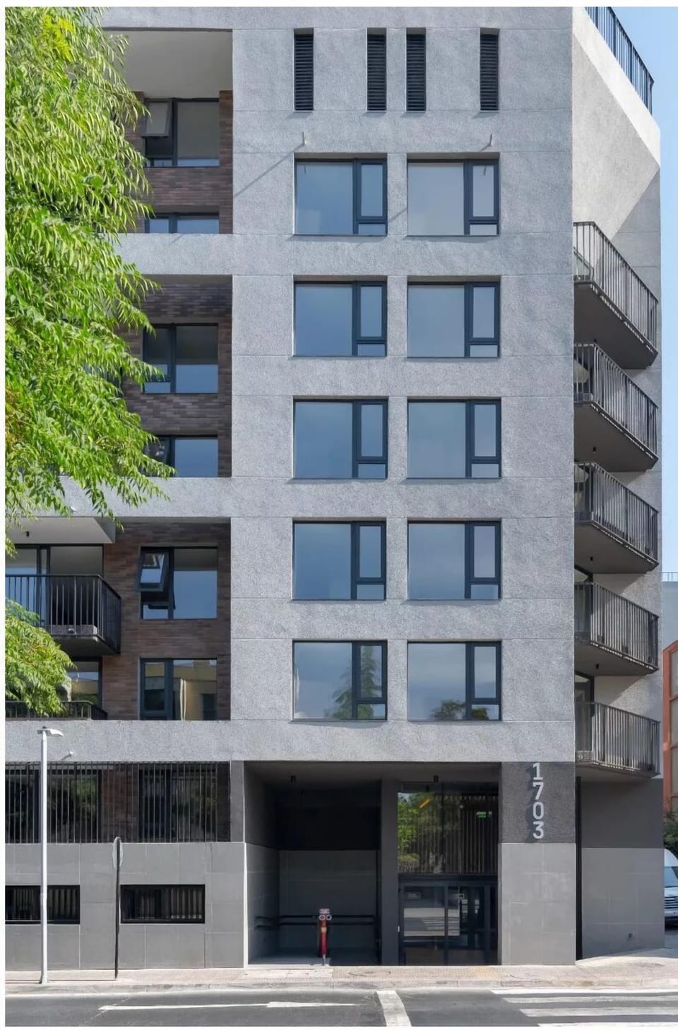Facade / entrance