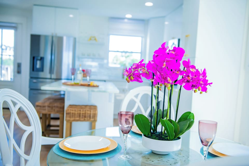 Dining table view