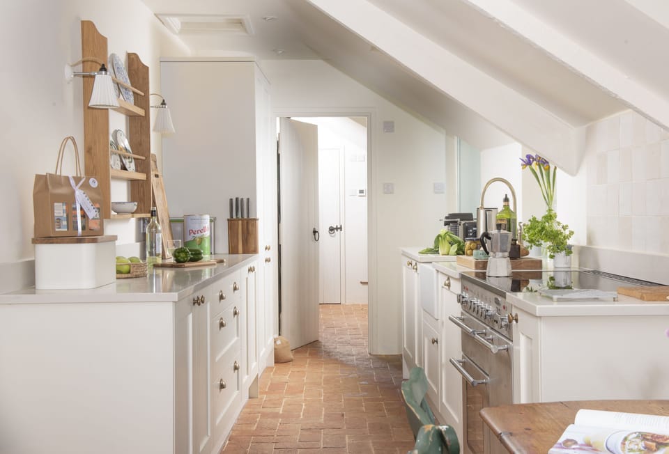 Besloe, Tintagel. Ground Floor: A lovely space for preparing delicious family meals