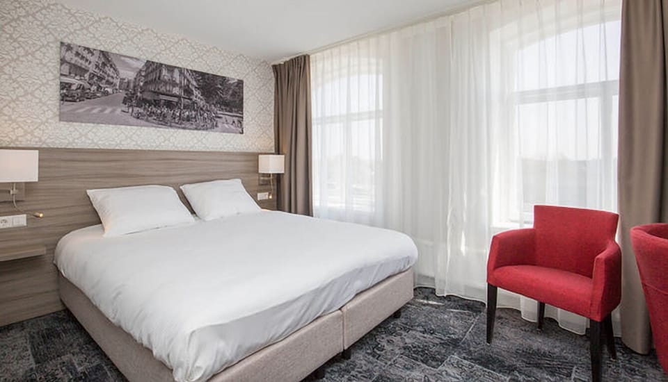 Unit with Two Twin size beds