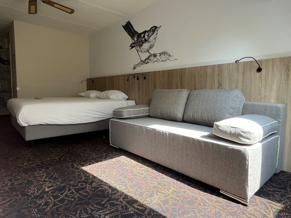 Unit with 2 Double-size beds