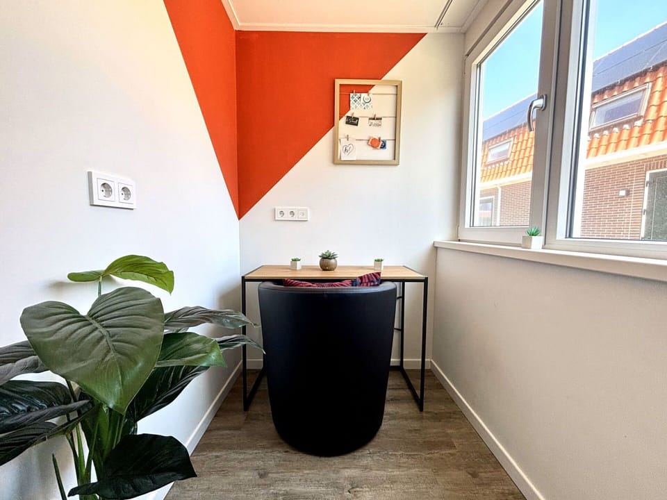 Washing Machine, Clothes Dryer, Laundry Room, Major Appliance, Laundry, Interior Design, Home Appliance, Flooring, Floor, Kitchen Appliance