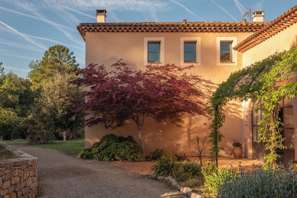 Front porch with vines shade (1)