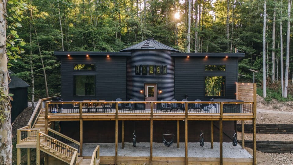 Ever looked at a grain silo and thought, `I`d love to sleep in there`? We did, and it`s even better than you imagined. Welcome to your unique Red River Gorge silo stay, where the only thing we`re storing is unforgettable memories.