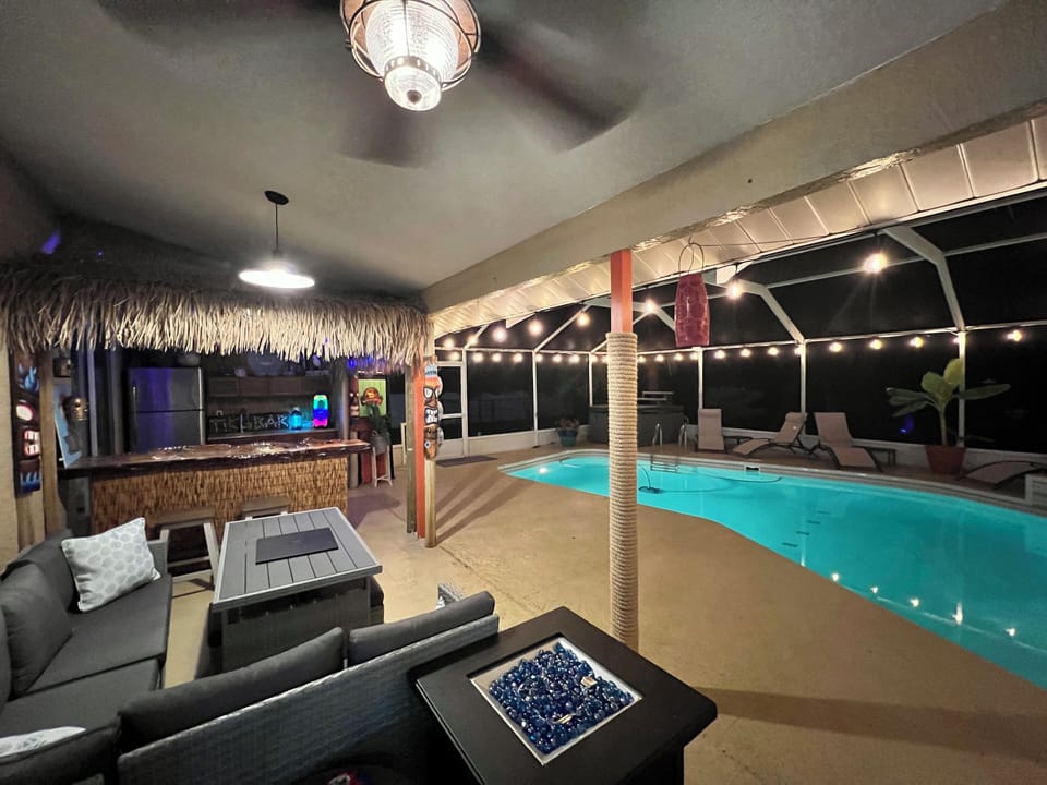 Lanai and pool area 
