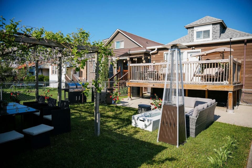 Relax and unwind in this charming outdoor retreat, where comfort meets nature.