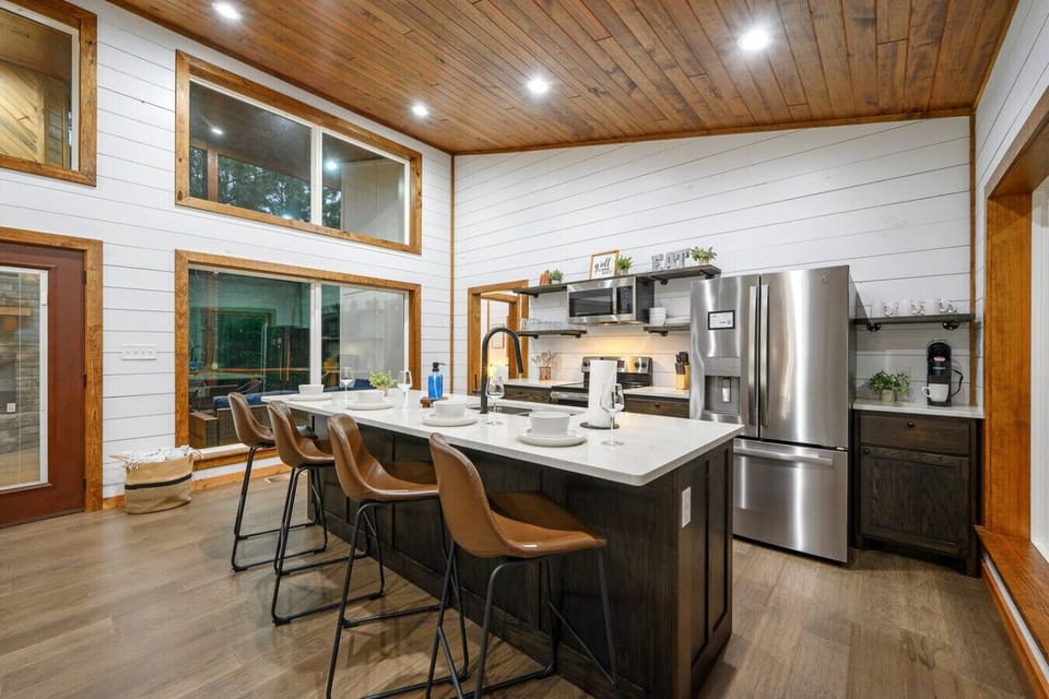 Spacious, stylish, and ready for anything from pancakes to Prosecco.