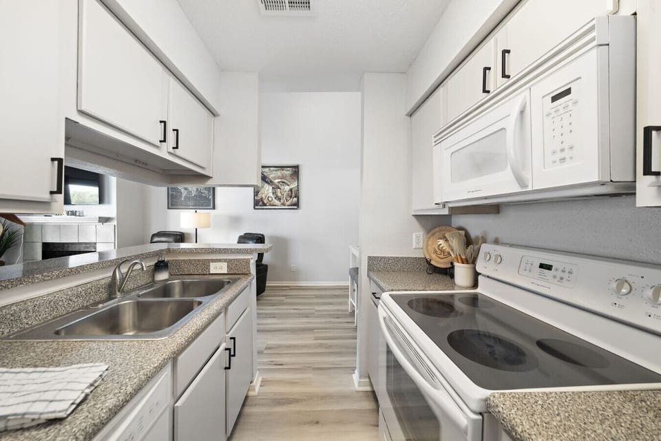 GWhip up delicious meals in this charming kitchen
