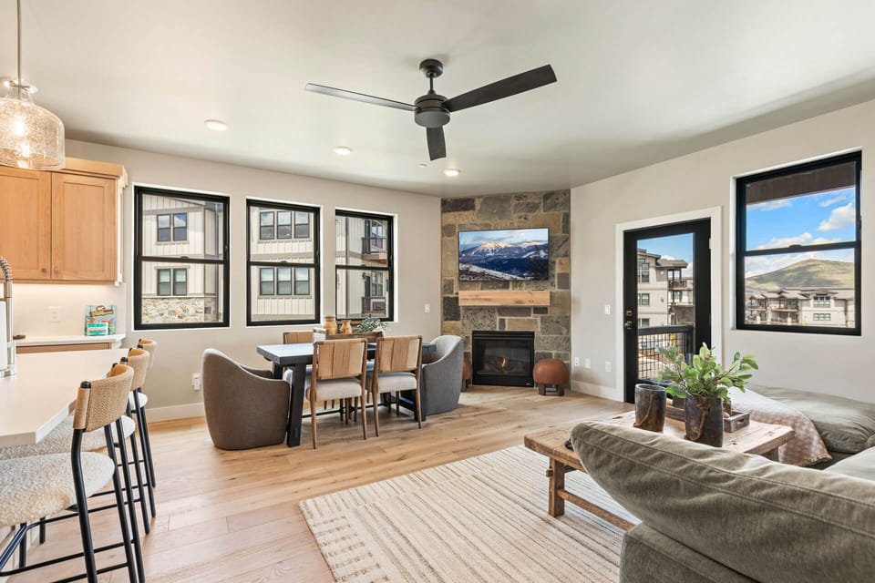 Vacation Rentals in Park City at Mayflower Lakeside 1169-201: