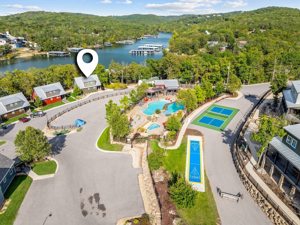 Lot's of amenities just steps from the house