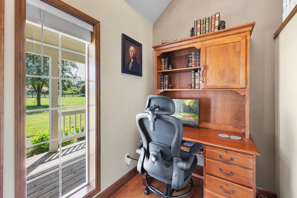 Need to get some work done? Good wifi, chair and desk await. Nice view too.