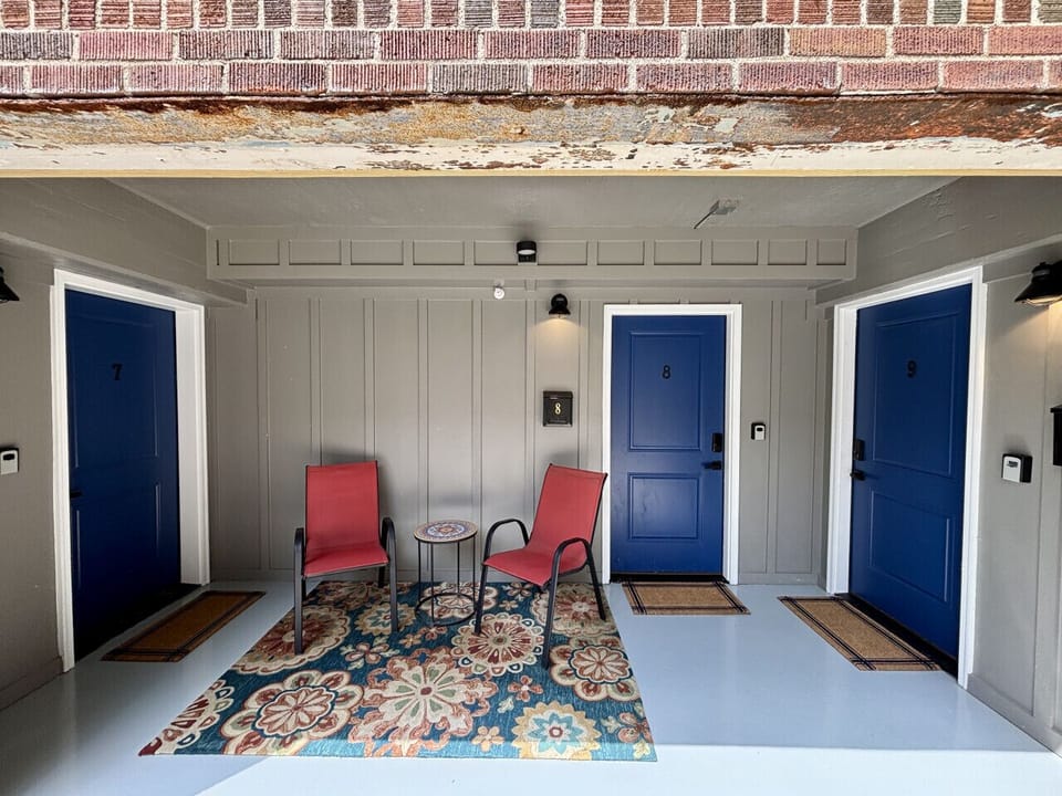 Entryway for 7, 8 & 9