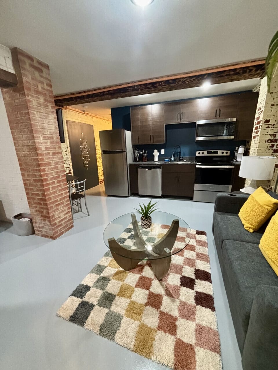 Kitchen & Living Area