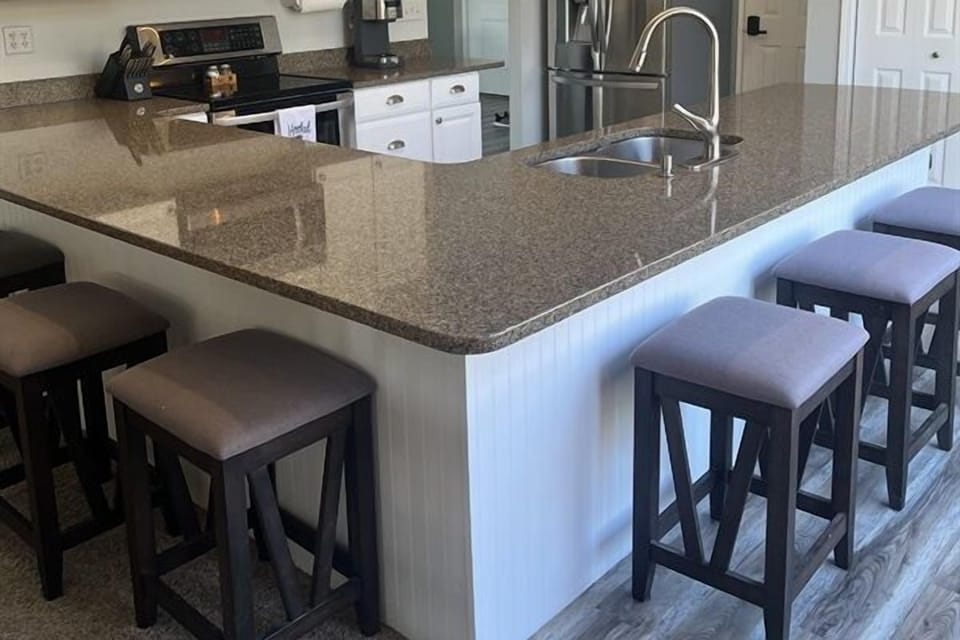 Lake Home 1 Kitchen