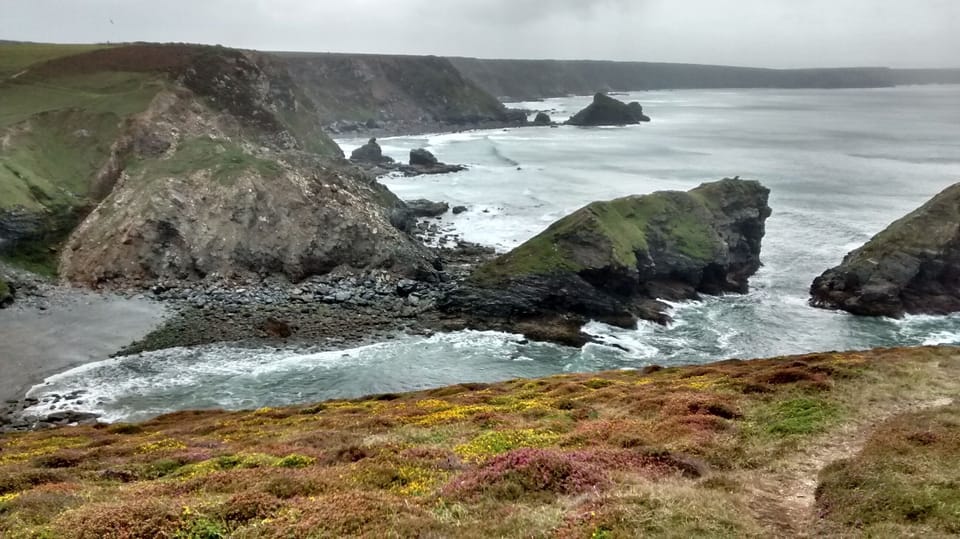 Coastal path walks from Portreath