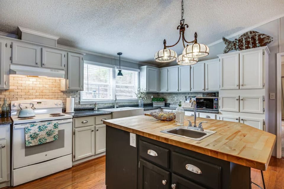 Kitchen | Bar Seating | Open Living