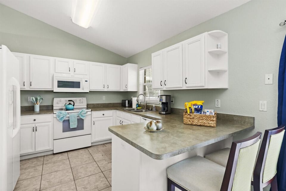 Kitchen | Snacks Provided | Coffee Maker