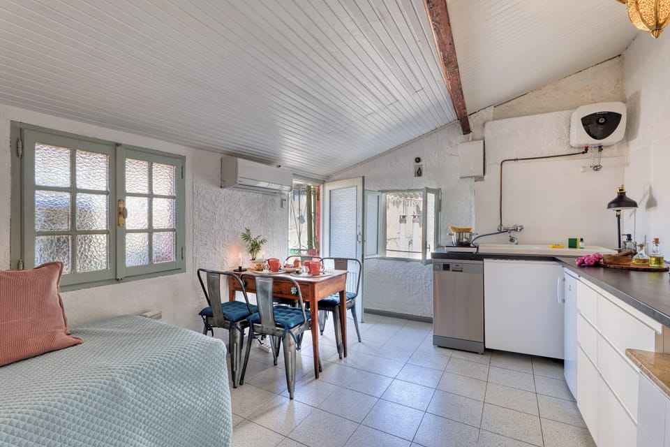 Kitchen and dining area