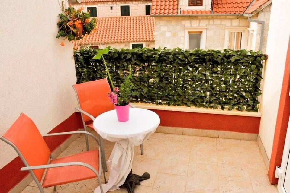 Terrace 2