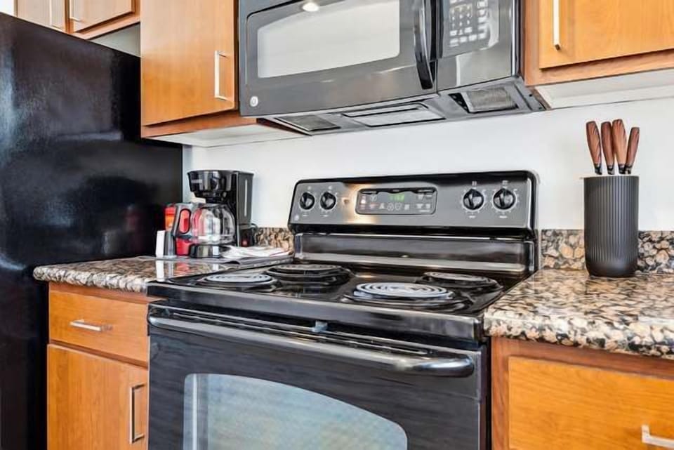 Fully equipped kitchen