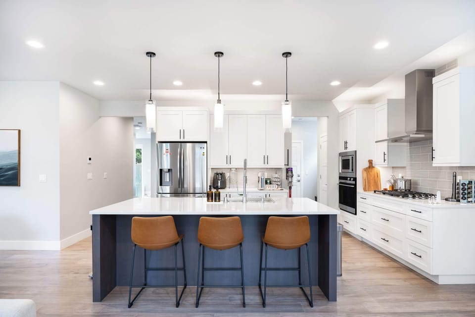 Chef, this modern kitchen is for you! Let's prepare a meal for our family.