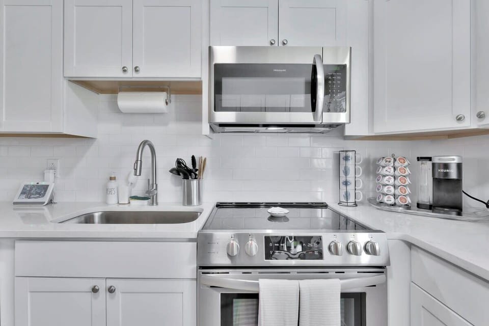 Brew, bake, or go full chef mode — this space has you deliciously covered
