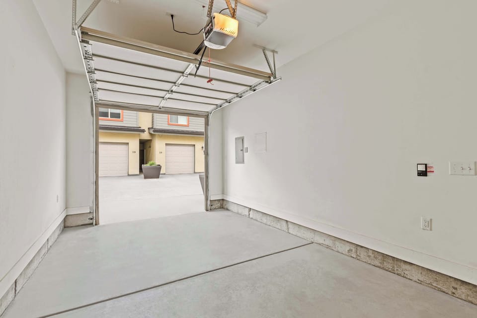 1 car garage for your use